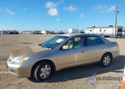 2007 Honda Accord 2.4 Lx z USA, uszkodzony, nr VIN 1HGCM564X7A080664